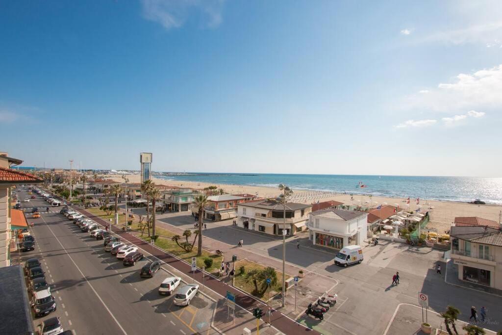 Acquadimare Apartment Viareggio Extérieur photo